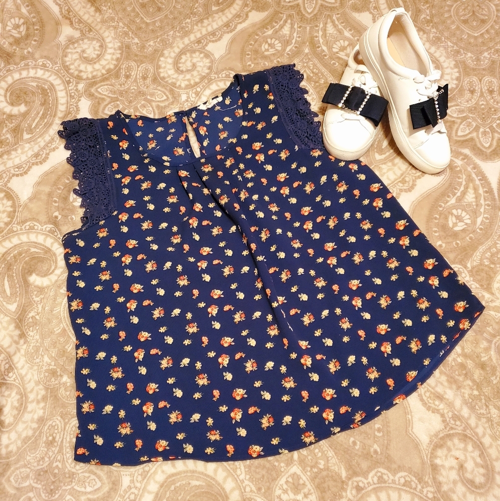 Flowy top